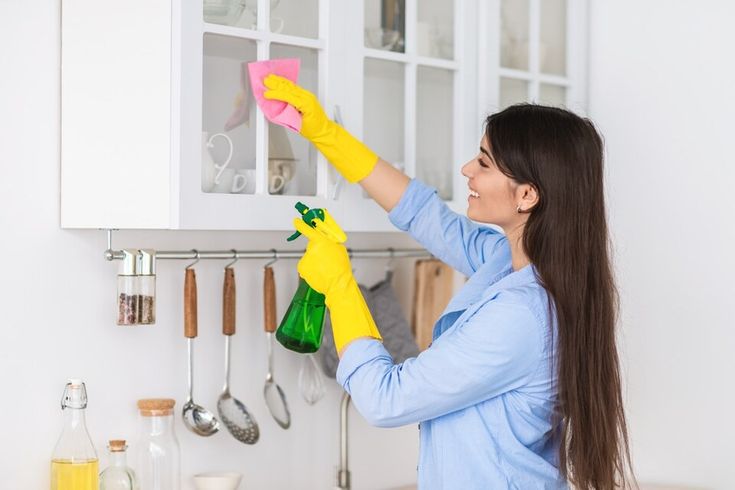 اسپری براق کننده کابینت