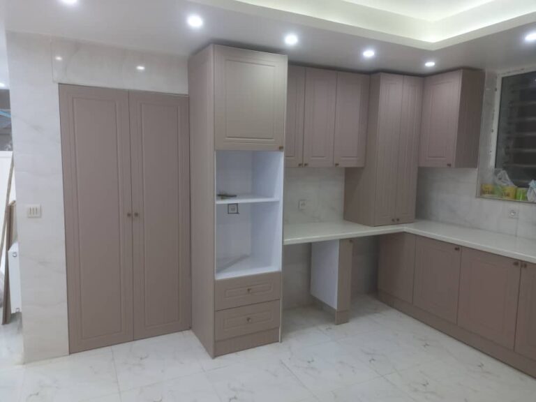 نمونه کار نصب شده کابینت‌های آماده کابینت استوک پیشکاری