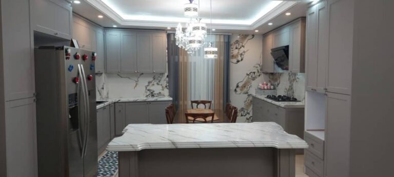 نمونه کار نصب شده کابینت‌های آماده کابینت استوک پیشکاری