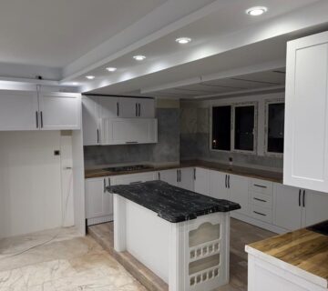 نمونه کار نصب شده کابینت‌های آماده کابینت استوک پیشکاری